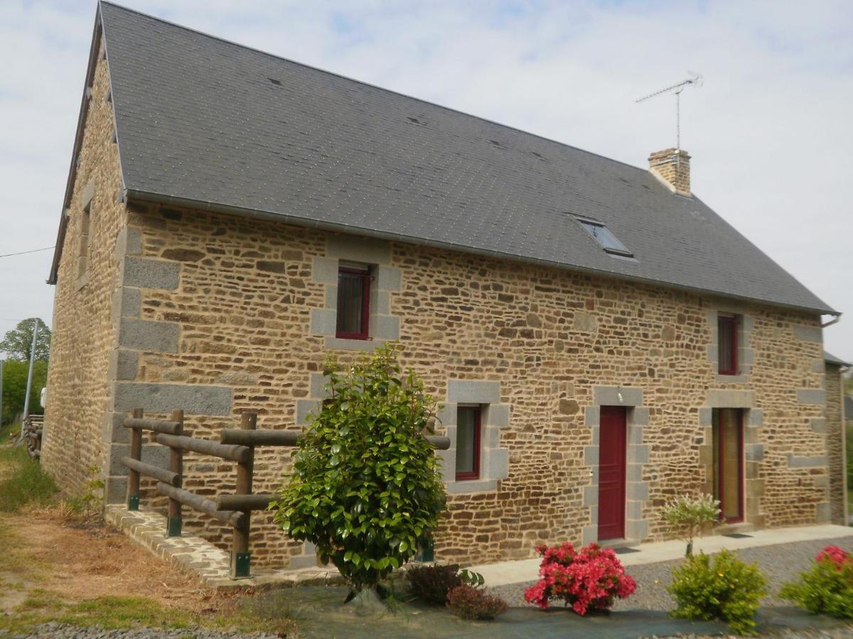 Modern Cottage in Normandy with Large Garden Isigny-le-Buat Exterior foto